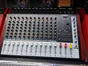 Powerec Mixer 12 Channels Yamahas