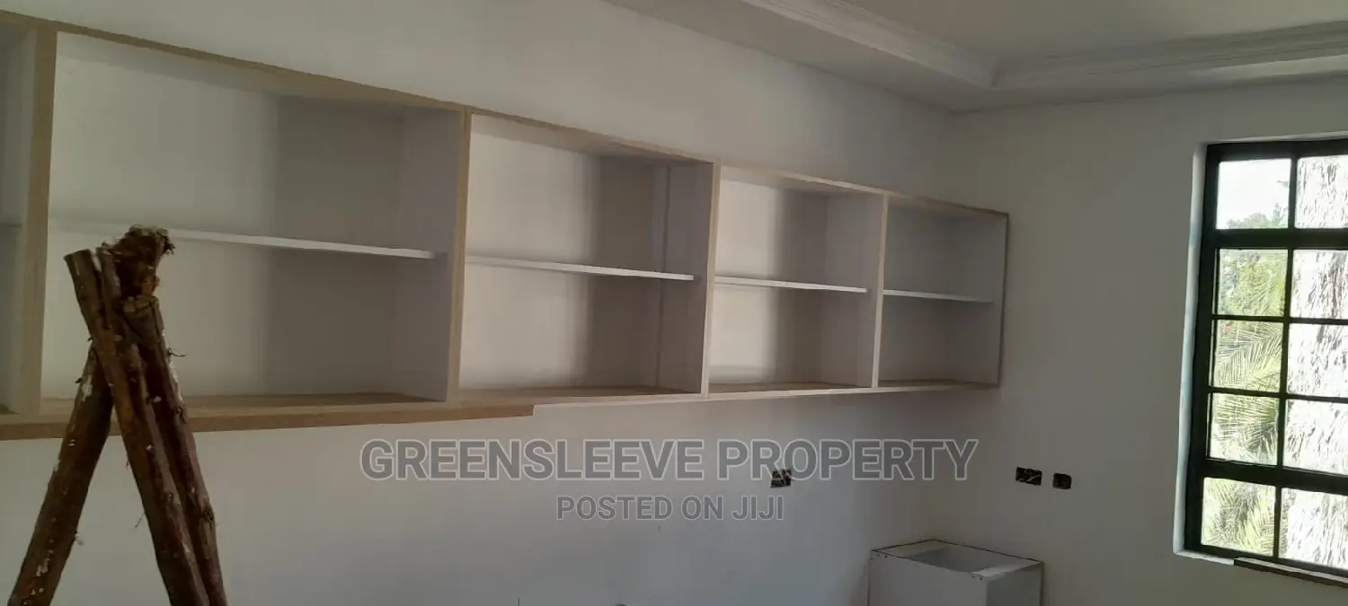 5bdrm Villa in Karen Hub for Rent