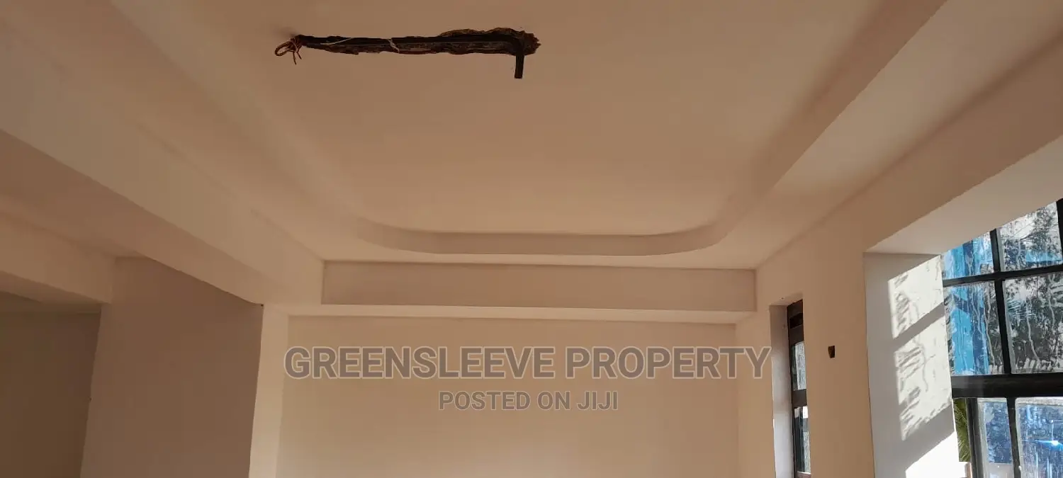5bdrm Villa in Karen Hub for Rent