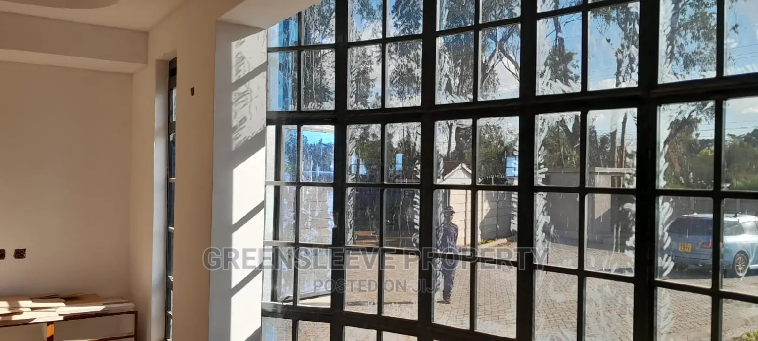 5bdrm Villa in Karen Hub for Rent