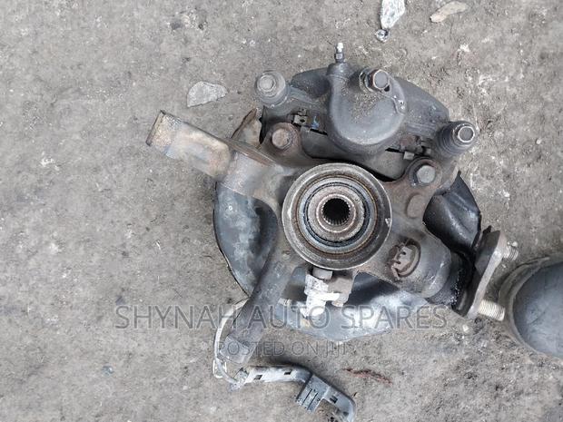 Front Hub Complete Toyota 100