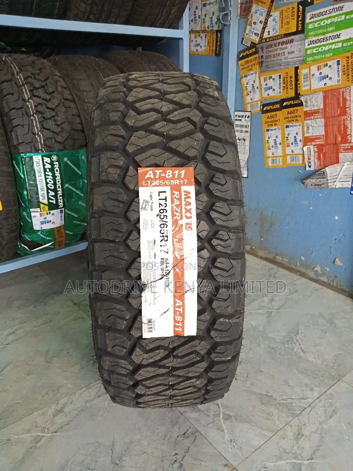 265/65r17 Maxxis Razr A/T-811