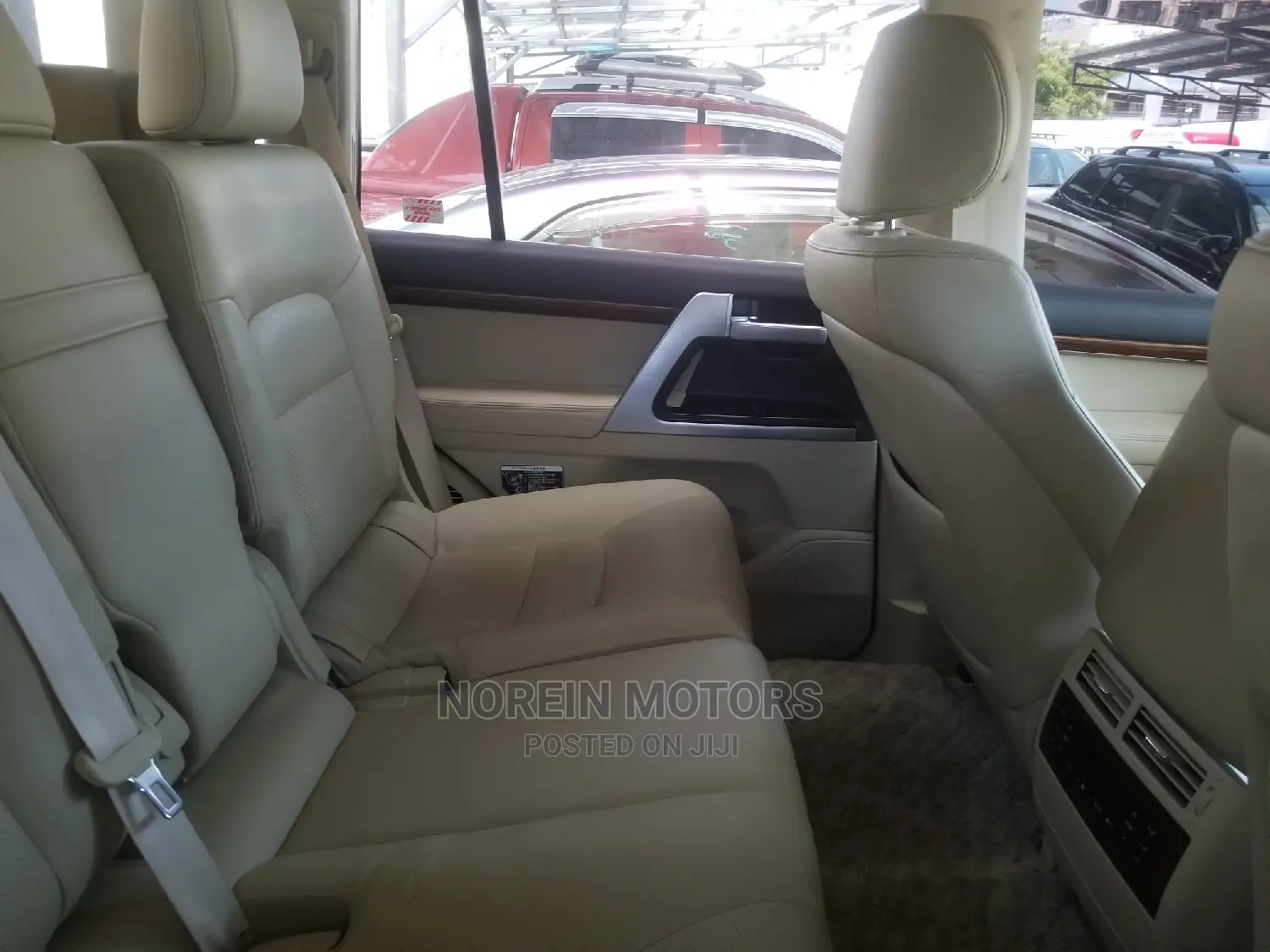 Toyota Land Cruiser 4.6 V8 ZX 2017 White