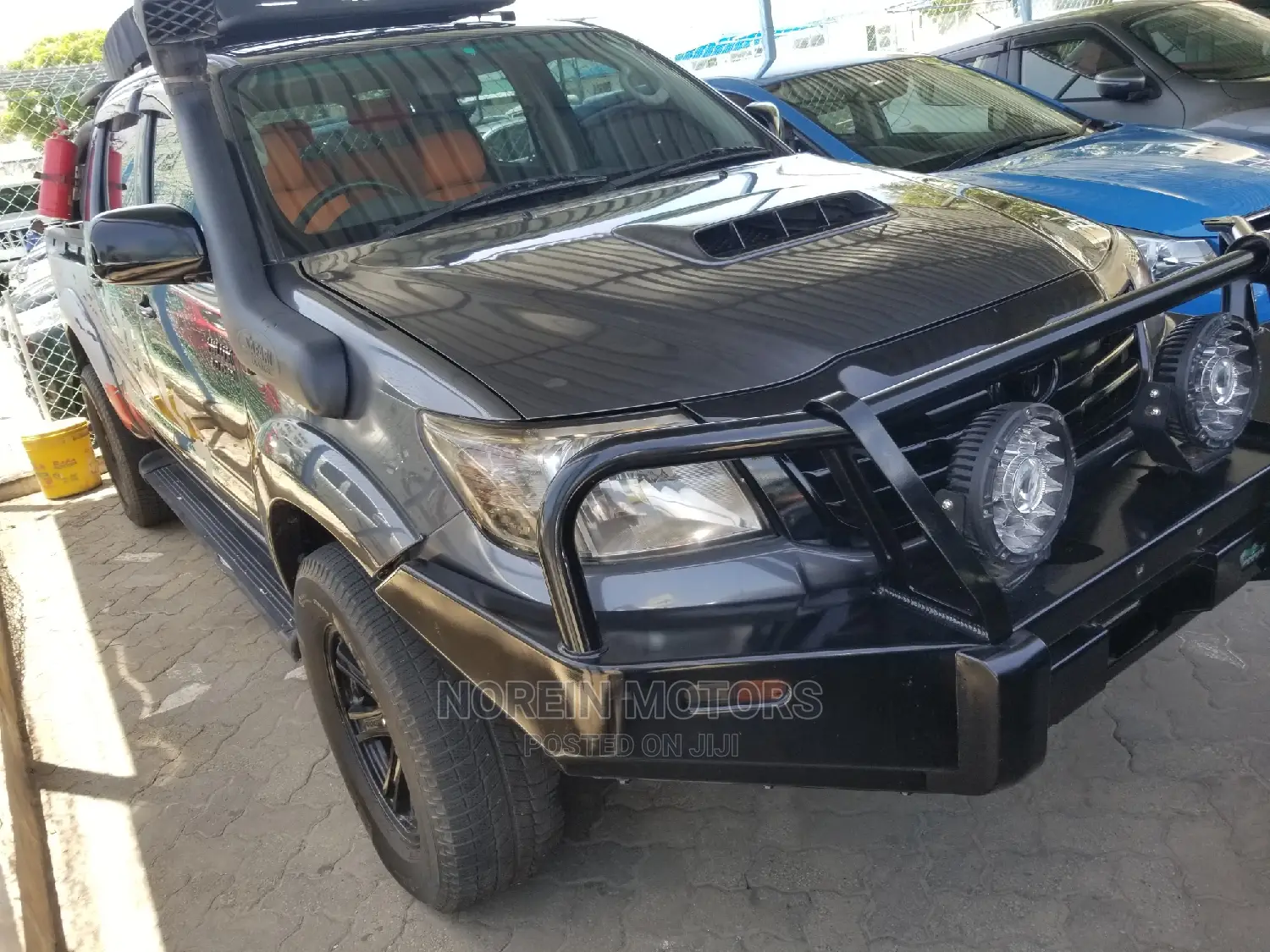 Toyota Hilux SR 4x4 2015 Gray