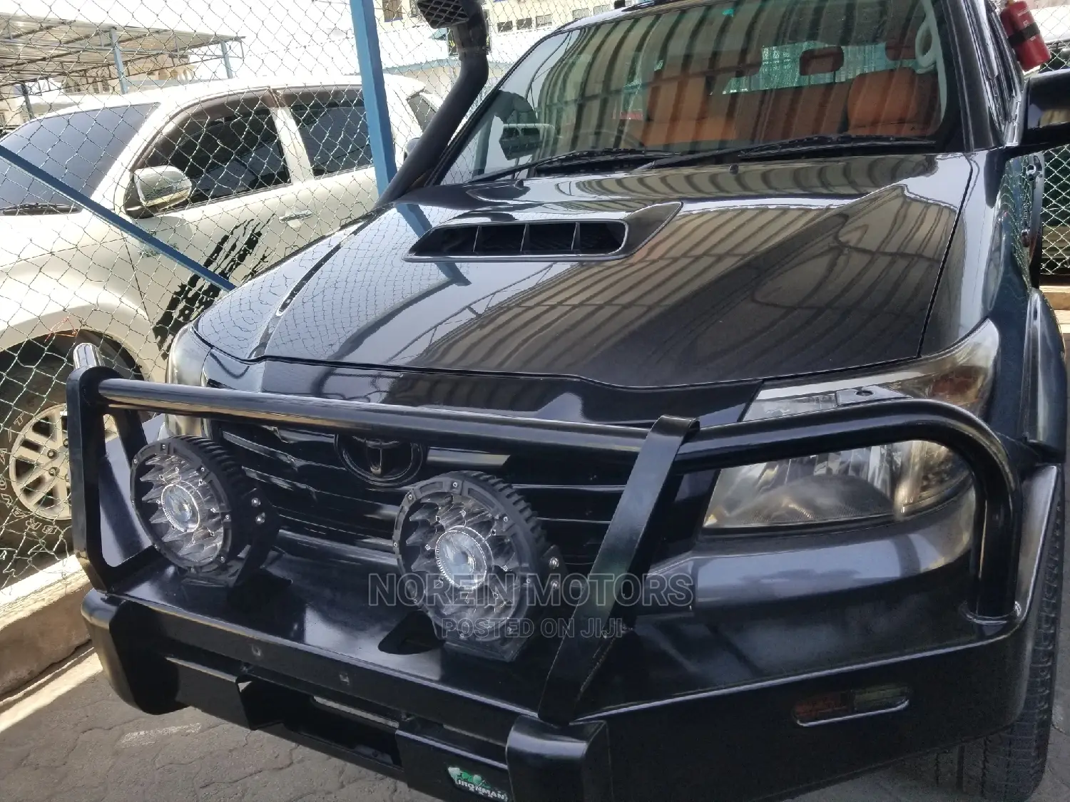 Toyota Hilux SR 4x4 2015 Gray