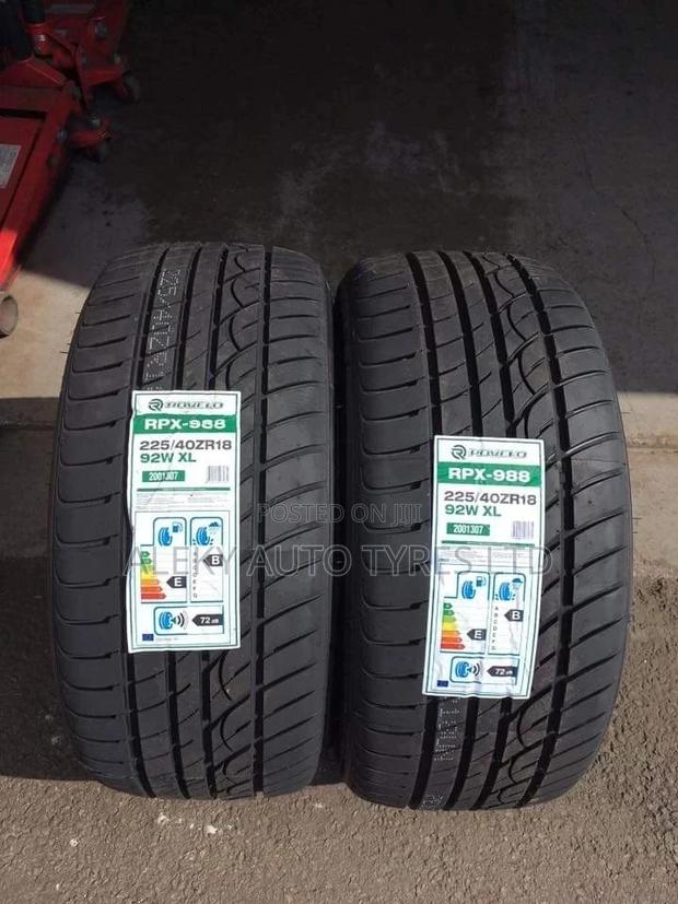 225/40 R18 Rovelo Tyre (China)