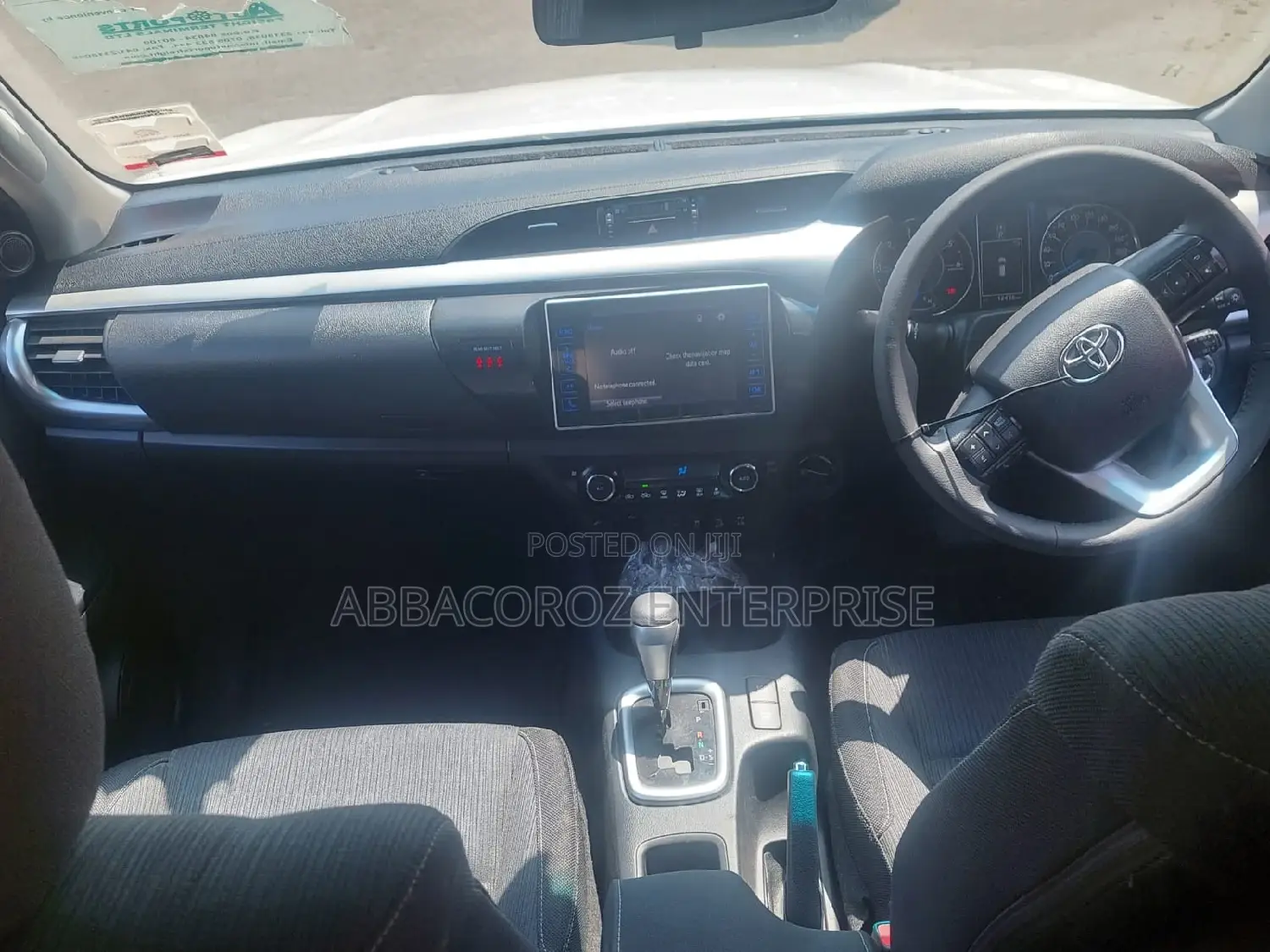 Toyota Hilux WORKMATE 2016 Green