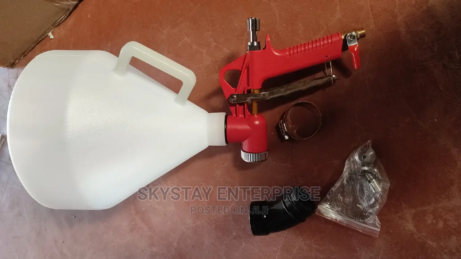 Hopper Spray Gun With Ceiling Spray Adaptor