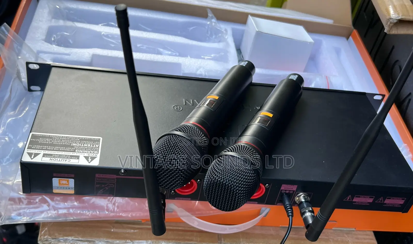 JBL Vm500 Uhf Wireless Microphone, Dual Channel
