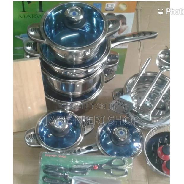 Relatable 30 Pieces - main view