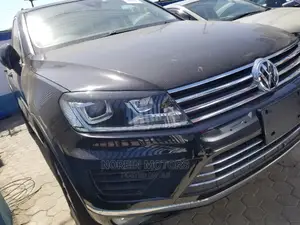 Volkswagen Touareg V6 Sport AWD 4MOTION 2015 Black