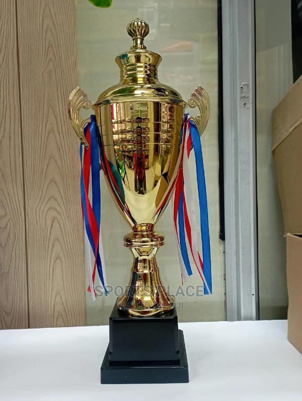 Golden Trophies - main view