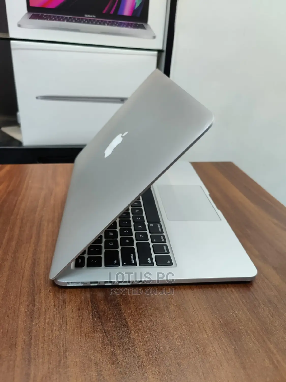 Laptop Apple MacBook Pro 2015 8GB Intel Core I5 SSD 256GB