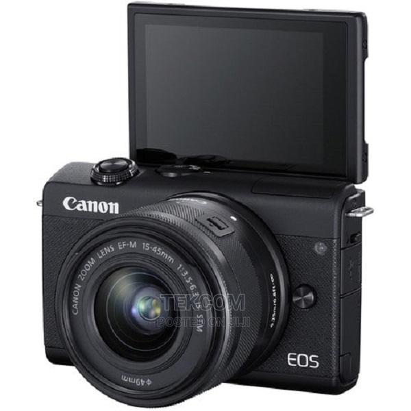 Canon EOS M200 Mirrorless Camera With 15-45mm Lens (Black) - main view