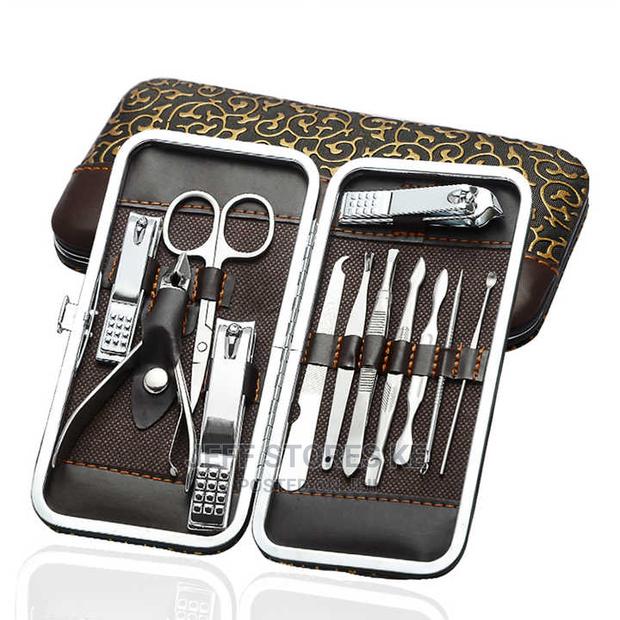Manicure /Pedicure Nail Set - main view