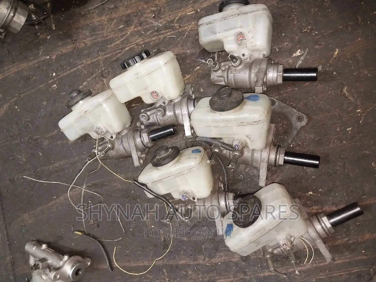 Brake Master Cylinder Prado 120 and Toyota Mark X
