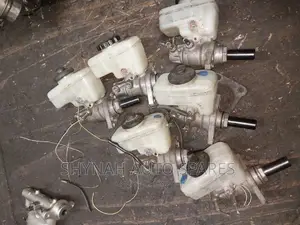 Brake Master Cylinder Prado 120 and Toyota Mark X