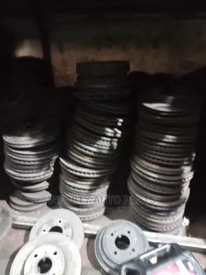 Blake Disc and Complete Hubs