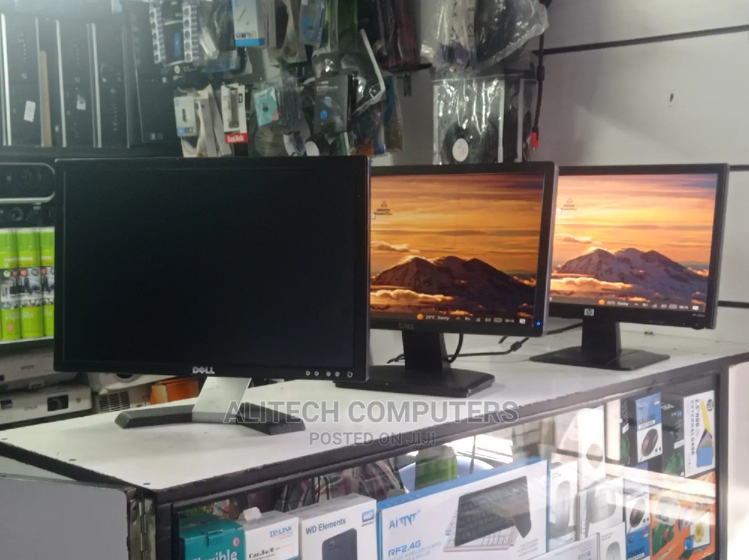 Hp/Dell Monitors 19inches Stretch