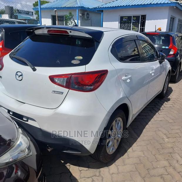 Mazda Demio 2016 Pearl - thumbnail 5