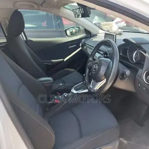 Mazda Demio 2016 Pearl