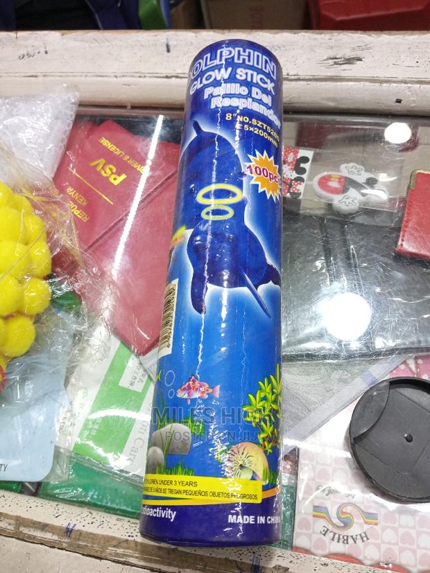 Glow in the Dark Sticks - main view