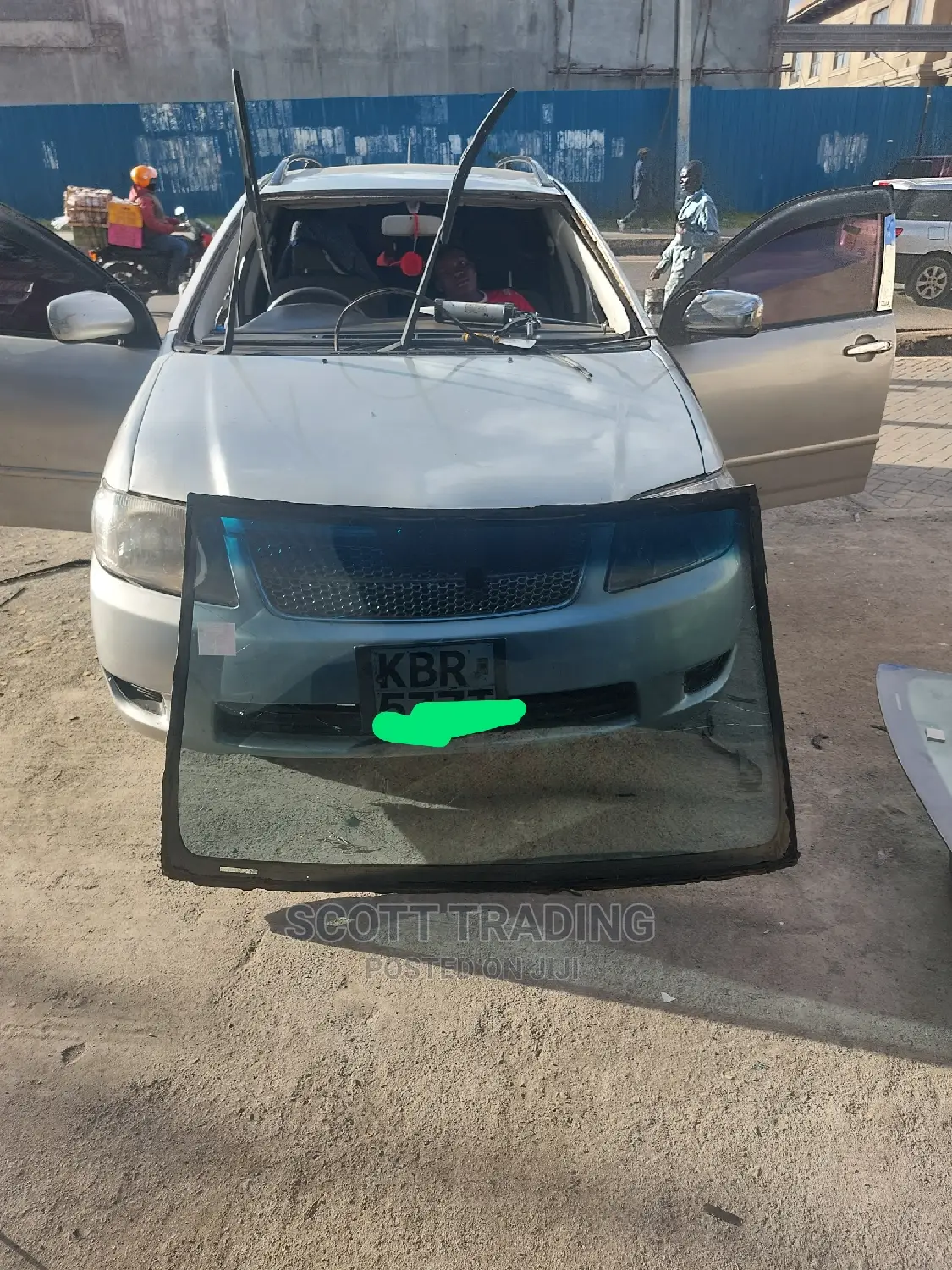 Toyota Fielder 2005 Front Windscreen