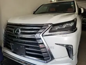 Lexus LX 570 (5 seats) AWD 2017 White