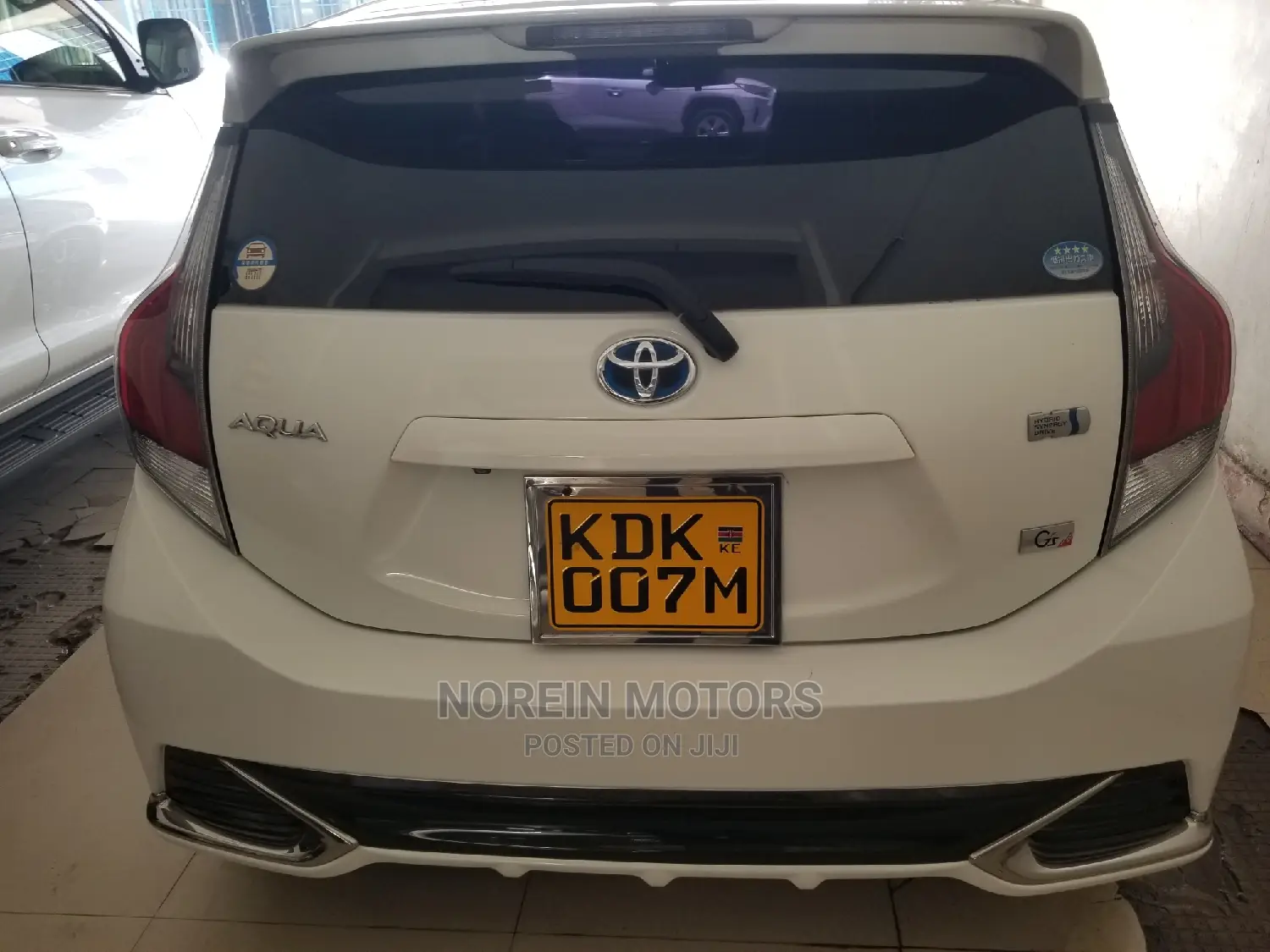 Toyota Aqua 2016 White