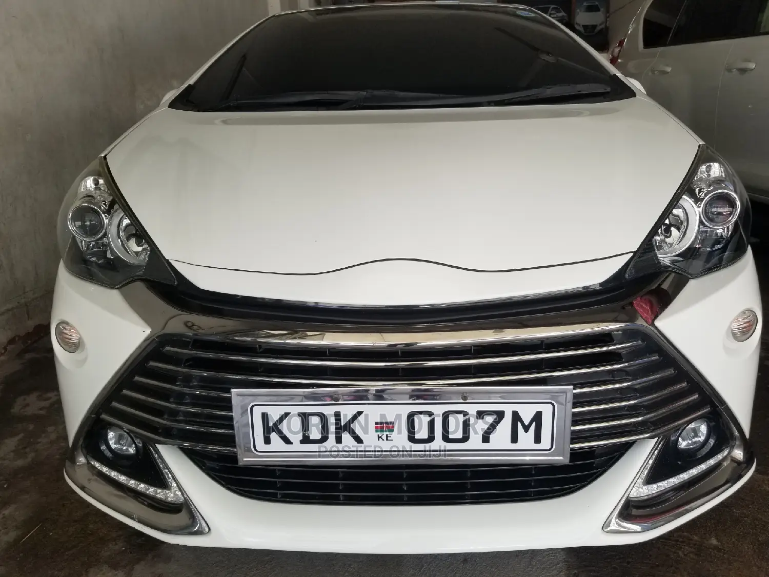 Toyota Aqua 2016 White