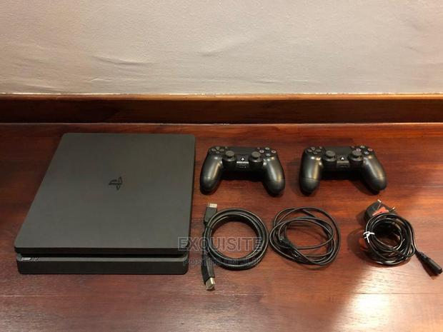 500gb Playstation 4 Slim EX-UK - thumbnail 4