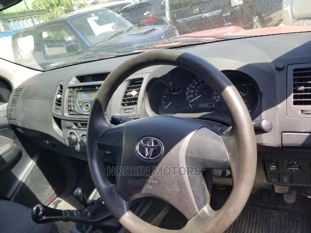 Toyota Hilux WORKMATE 2015 Red - thumbnail 7