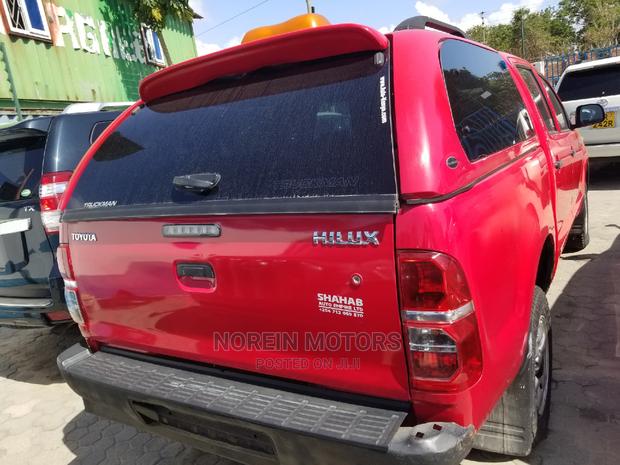 Toyota Hilux WORKMATE 2015 Red - thumbnail 10