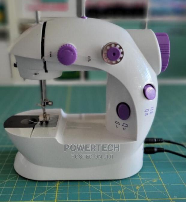 Sewing Machine ; - main view