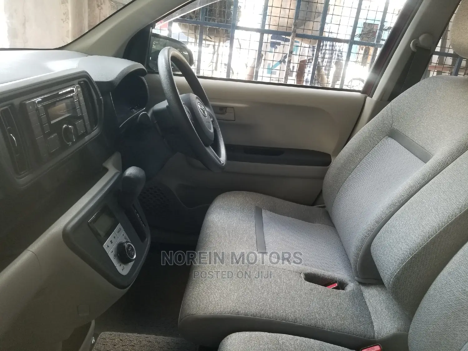 Toyota Passo 1.0 AWD 2015 Red