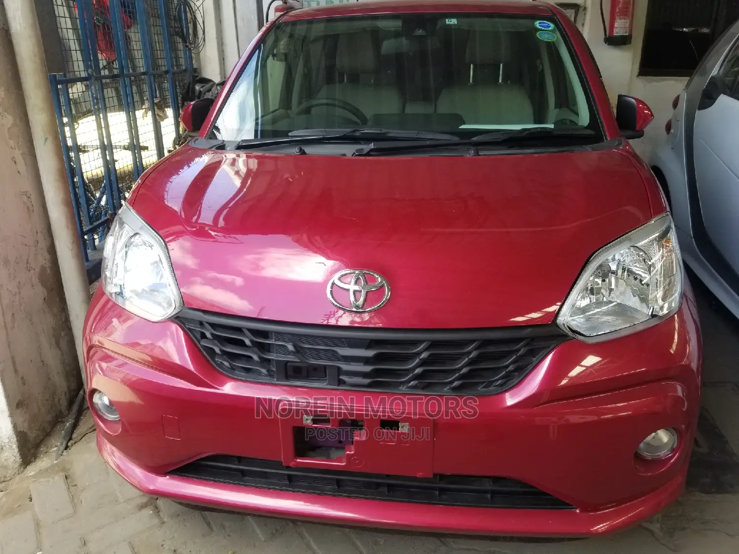 Toyota Passo 1.0 AWD 2015 Red