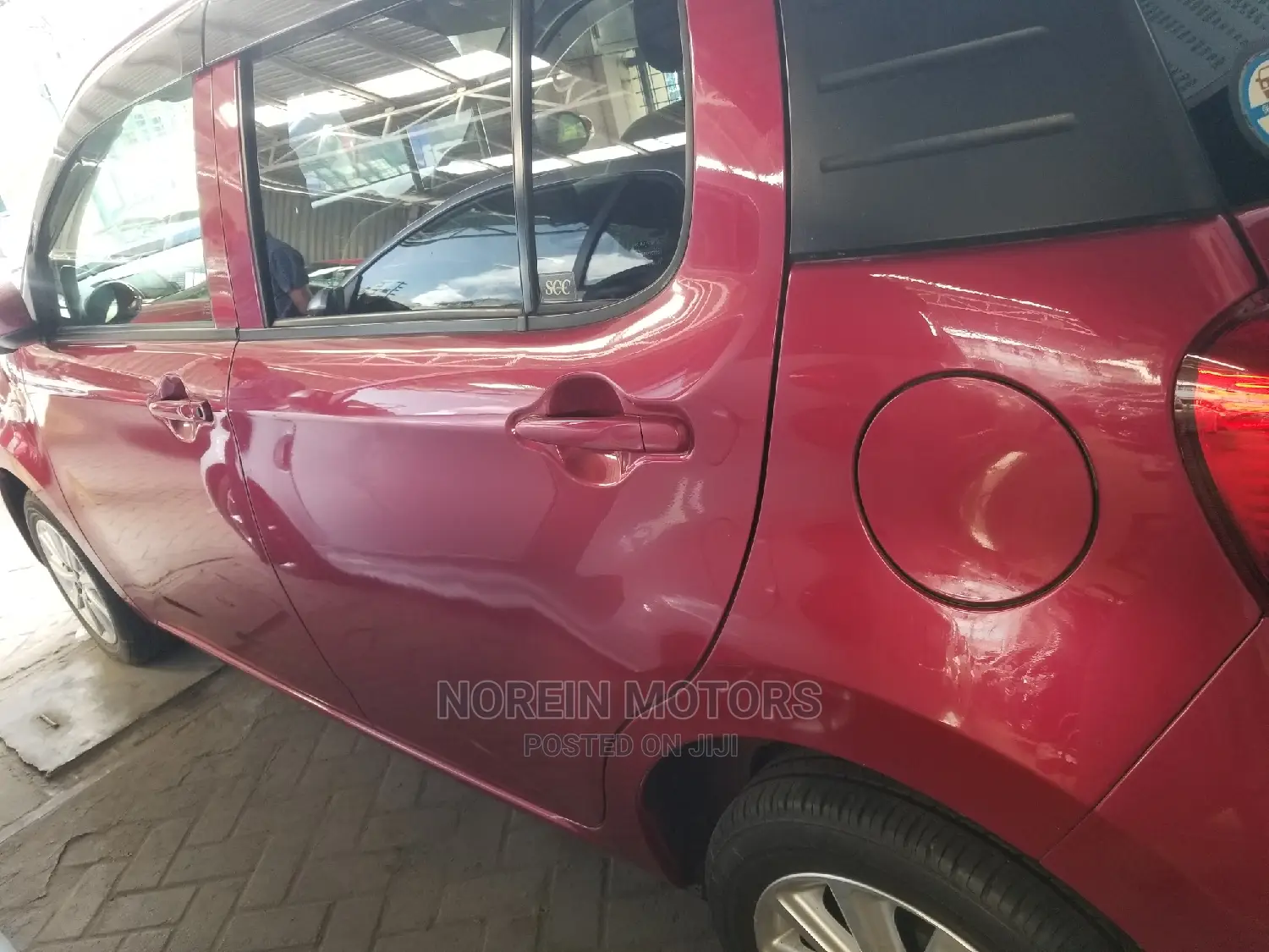 Toyota Passo 1.0 AWD 2015 Red