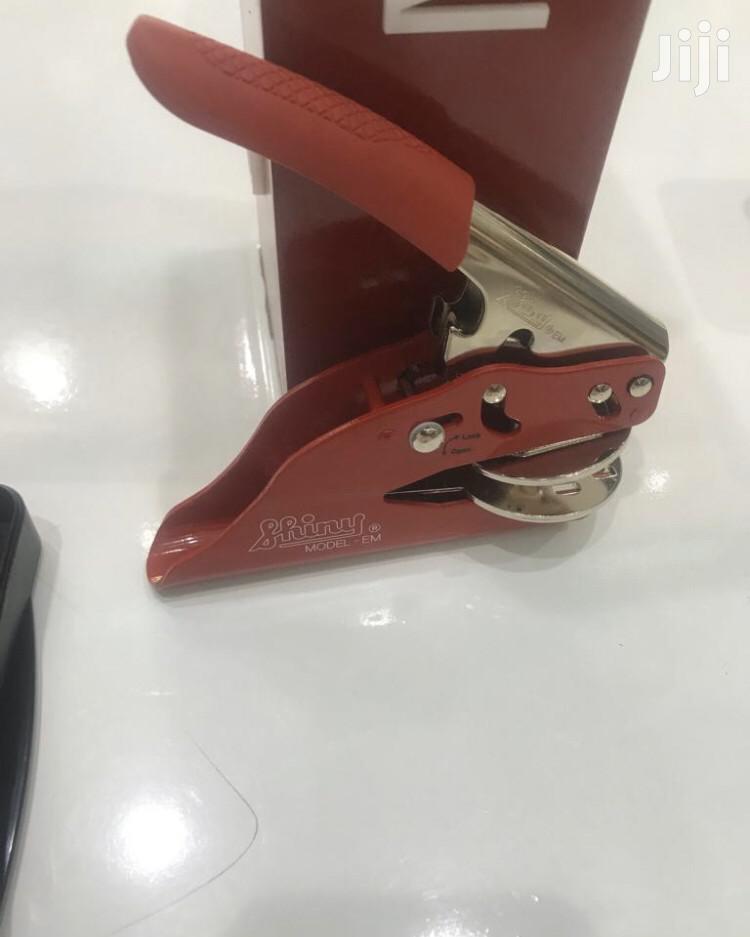Shiny Company Pocket Seal