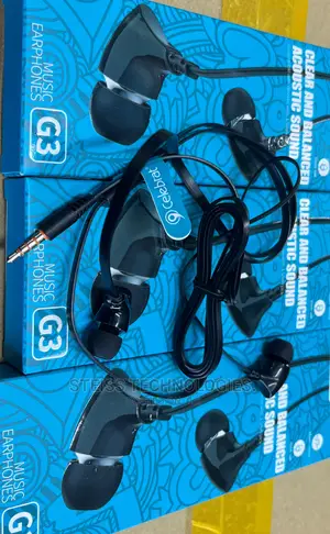 Celebrat G3 Earphones.