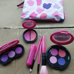 Make Up Kit ; - thumbnail 2