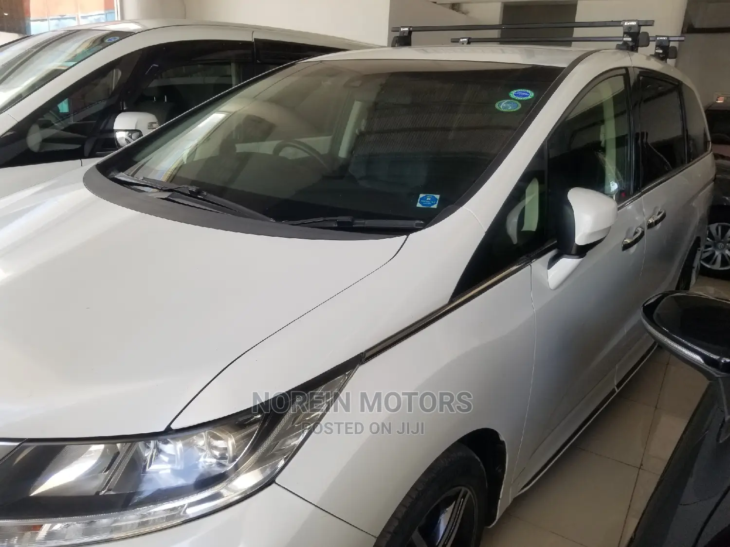 Honda Odyssey 2.4 Absolute 4WD 2015 White in Mombasa CBD Cars, Norein