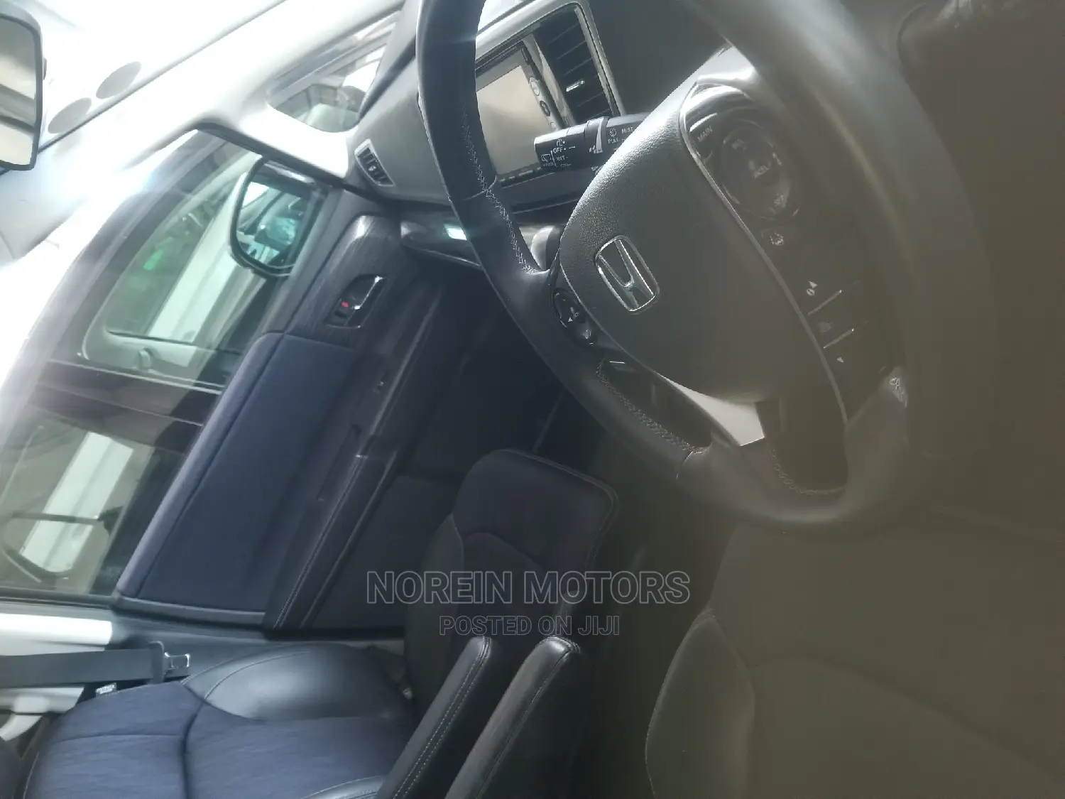 Honda Odyssey 2.4 Absolute 4WD 2015 White