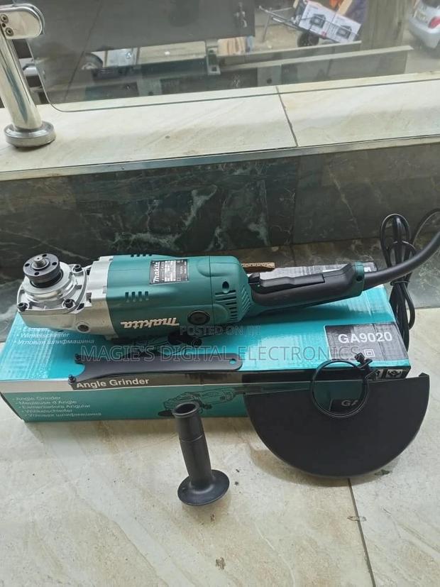 Makita Grinder 9 Inches
