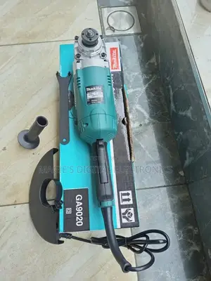 Makita Grinder 9 Inches