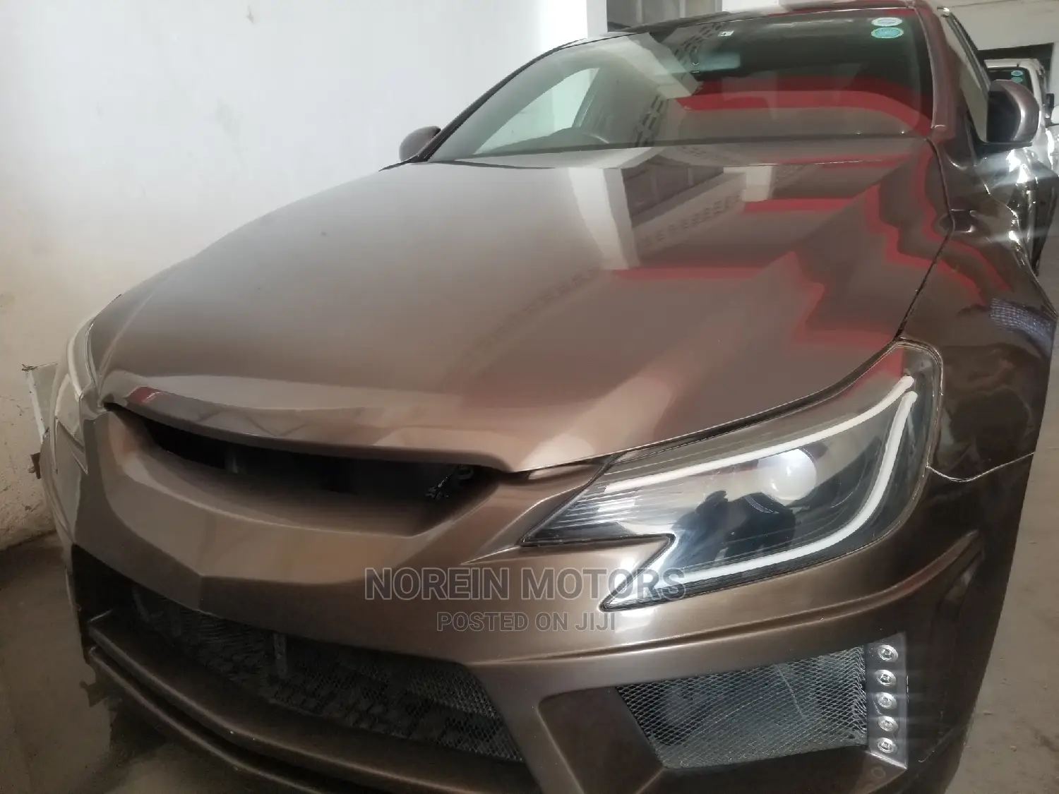 Toyota Mark X 2.5 AWD 2015 Brown