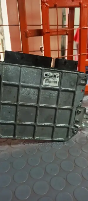 Toyota Ractis 2006-2010 Control Unit