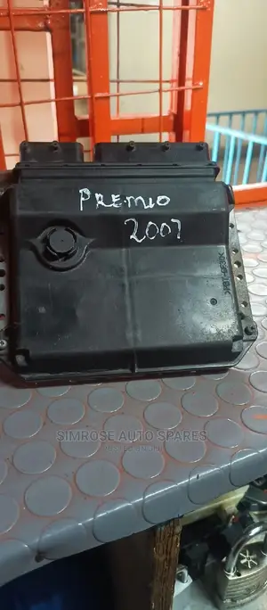 Toyota Premio 2007 Engine Control Box.
