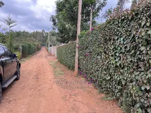 Gikambura Residential Plot for Sale 50 by 100 Fts.