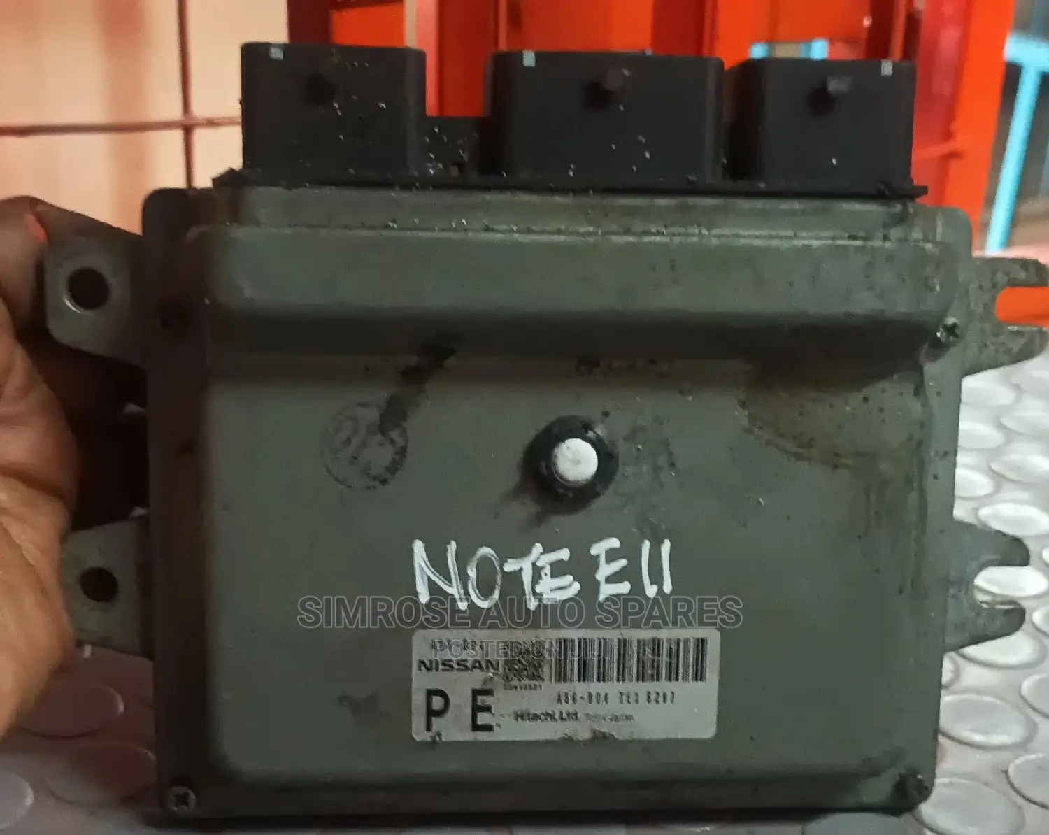 Nissan Note E11 Engine Control Box.
