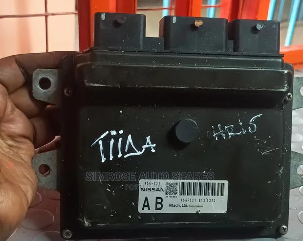 Nissan Tiida Engine Control Unit.